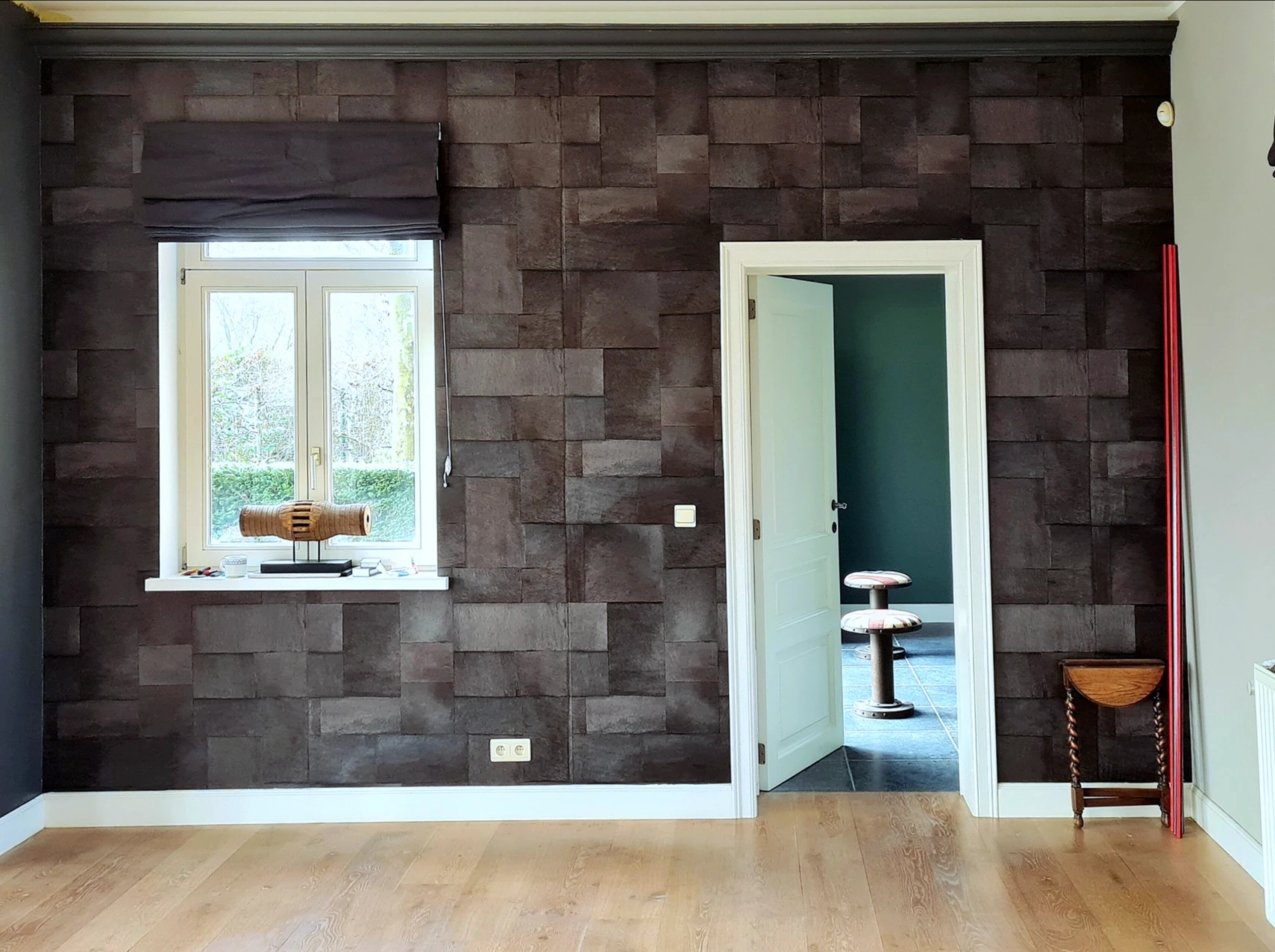 Decorative wallpaper